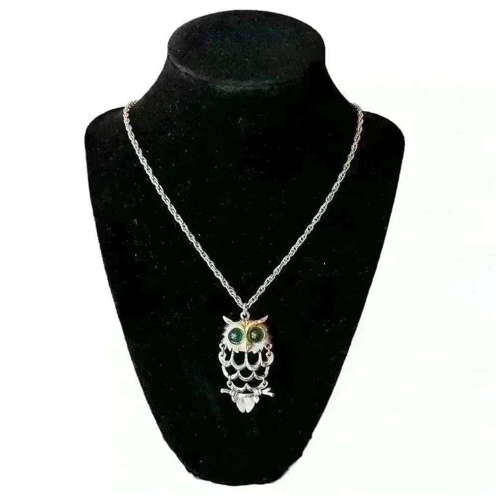Silver Owl Pendant Green Eyes Necklace with Chain